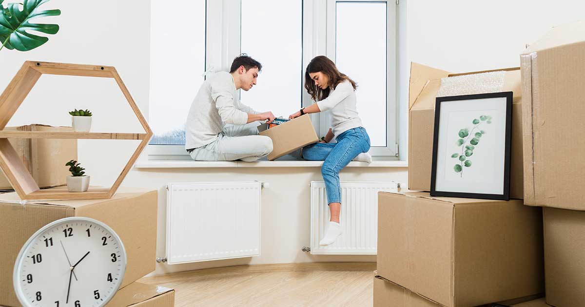 Read more about the article Como o Self Storage Facilita a Vida dos Noivos que Ainda Não Possuem Imóvel Pronto para Mudança
